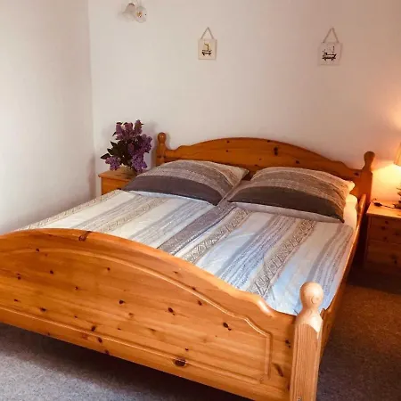 Lejlighed Kos-koenig, Am Sturmfeld *